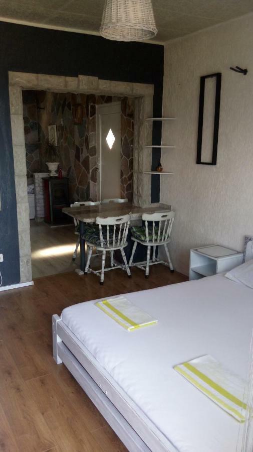 Apartmani Mira Senj  Exterior foto